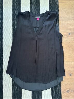 Vince Camuto Black Sleeveless V-Neck Layered Camisole